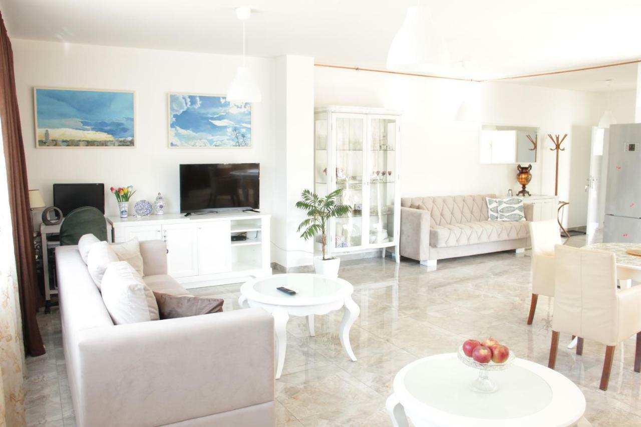 Lux House Olga